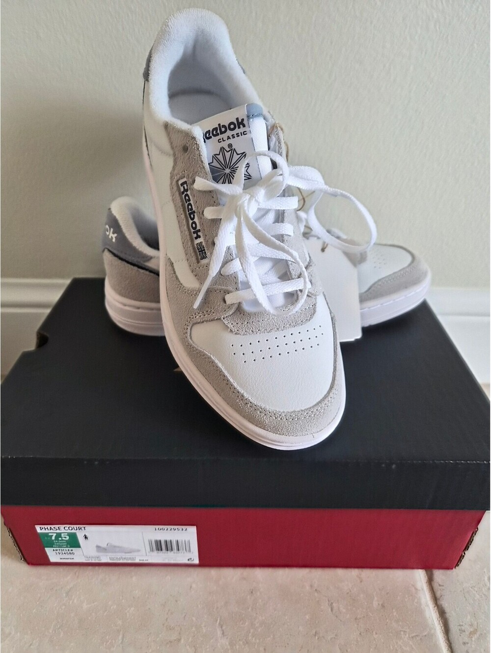 Reebok Phase Court White and Gray Sneakers Size 7.5